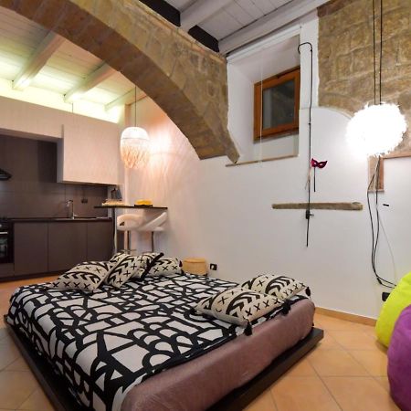 Viterbo Centro Casa Surina Apartment ภายนอก รูปภาพ