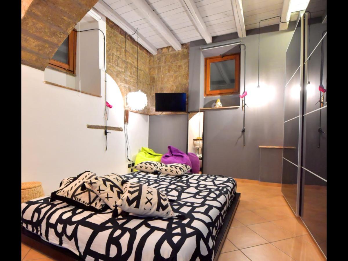 Viterbo Centro Casa Surina Apartment ภายนอก รูปภาพ