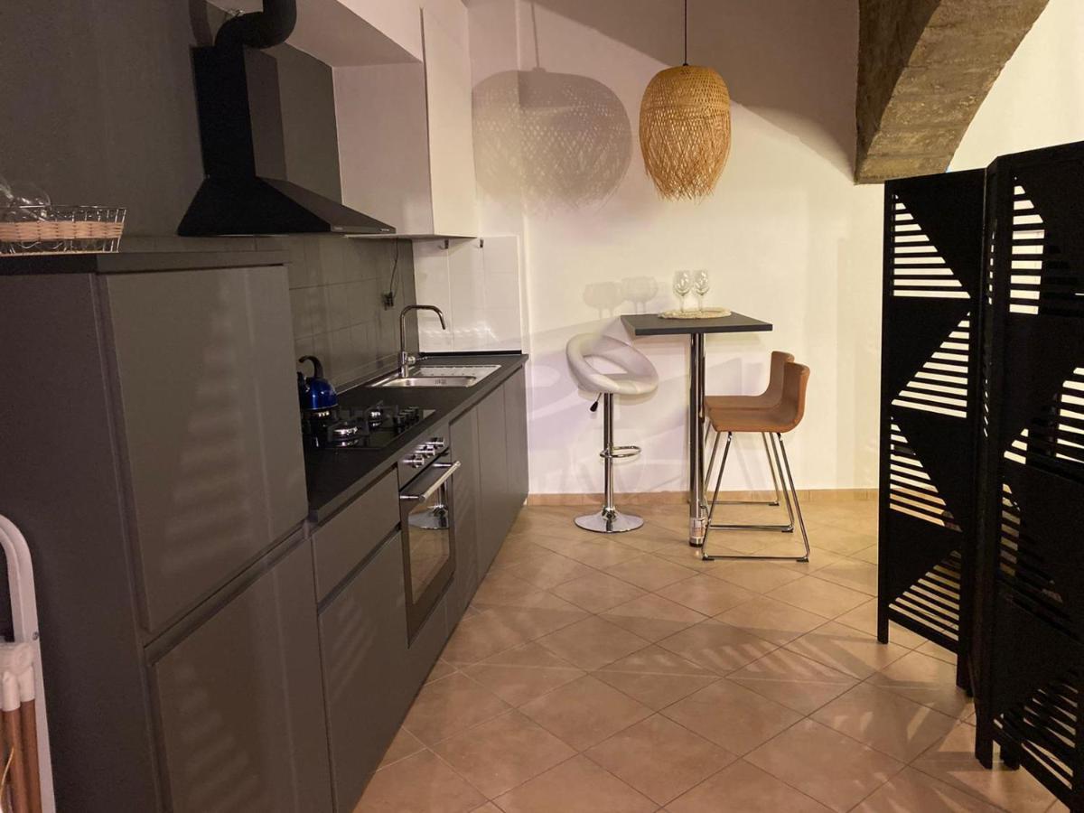 Viterbo Centro Casa Surina Apartment ภายนอก รูปภาพ